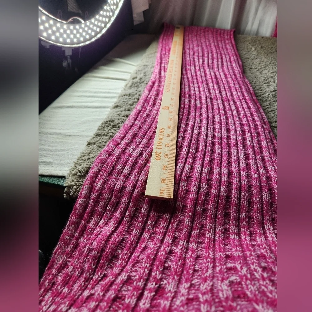 Unknown scarfs pink